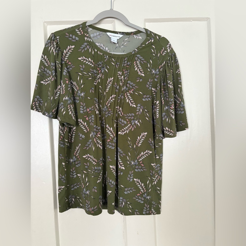 Liz Claiborne Green Ruffled Blouse